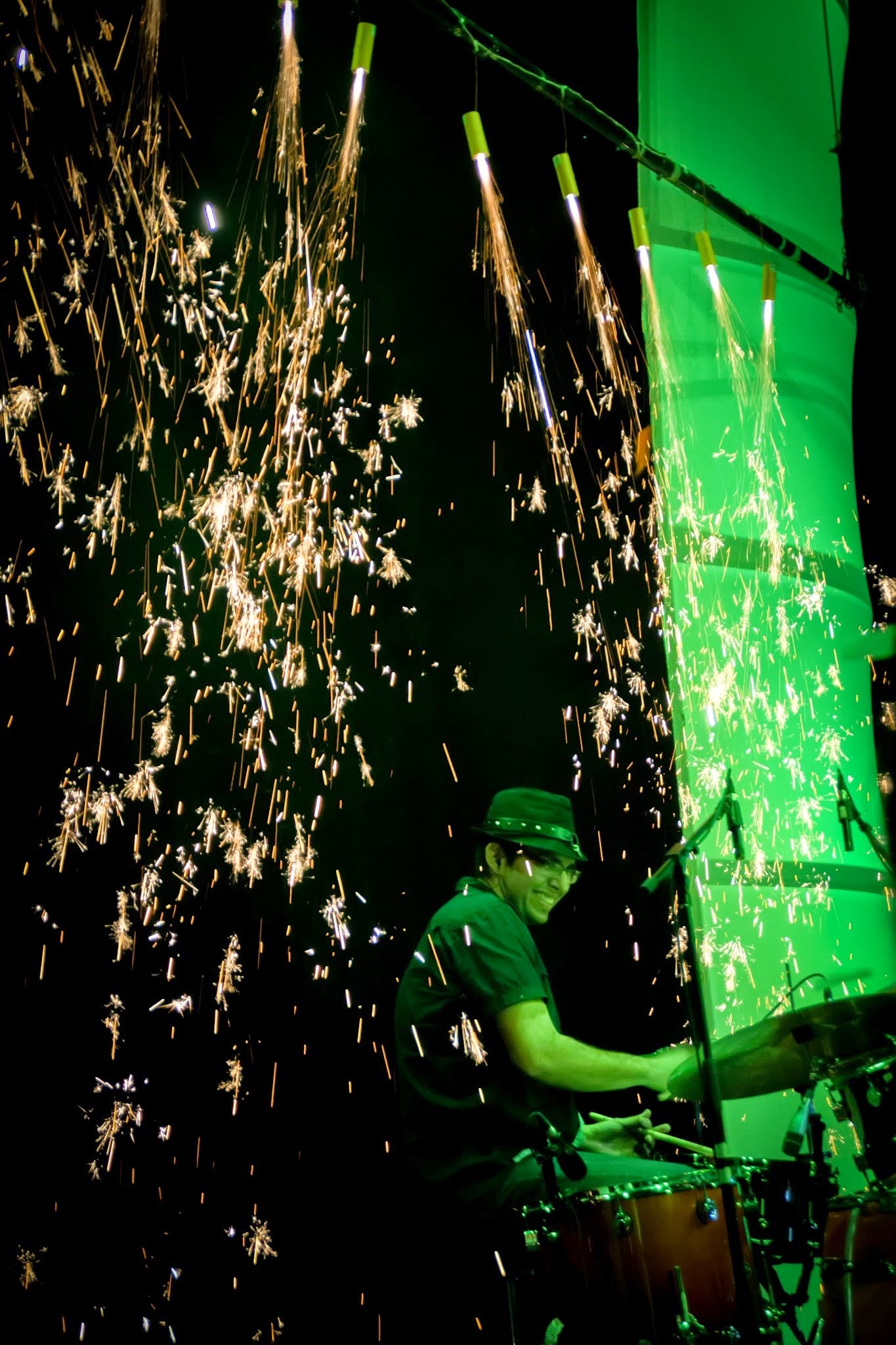 Carlos Bravo en escenario